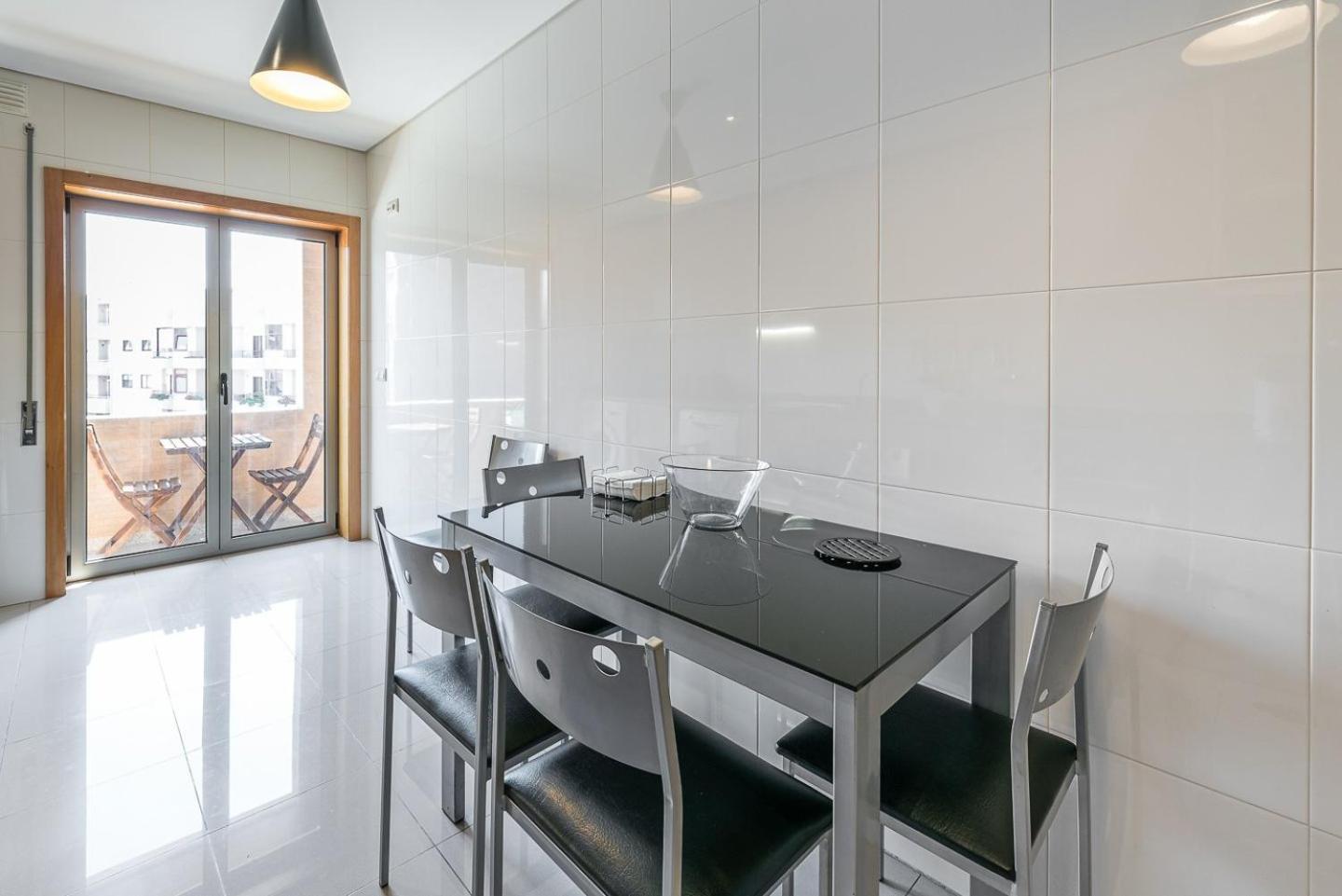 Appartamento Guestready - Luxe Living By The Pool Póvoa de Varzim Esterno foto