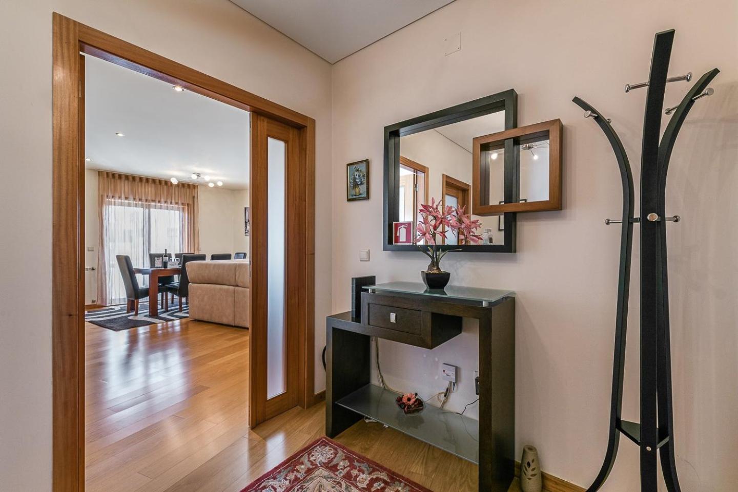 Appartamento Guestready - Luxe Living By The Pool Póvoa de Varzim Esterno foto